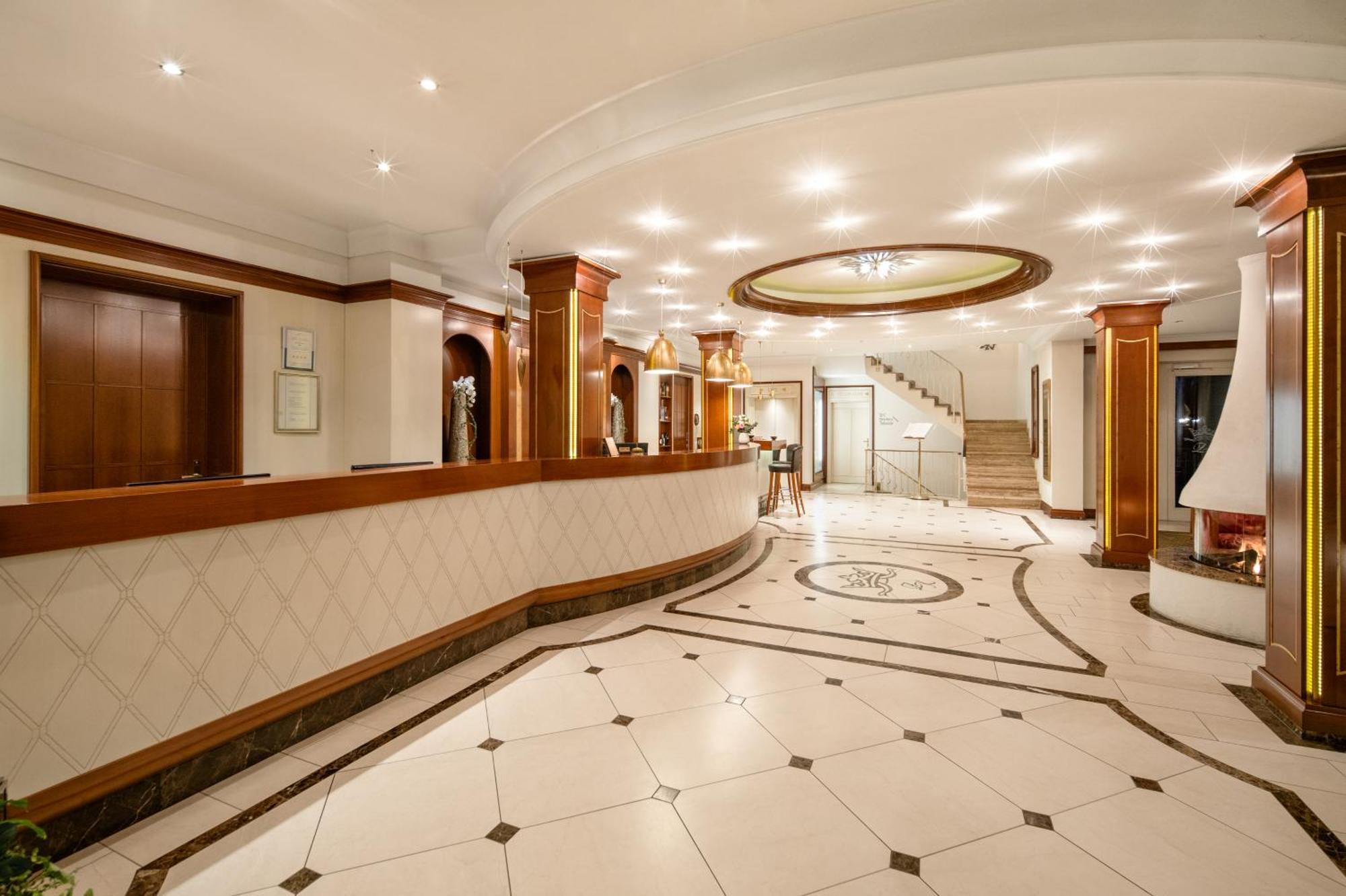 Hotel Dreifluessehof Passavia Esterno foto